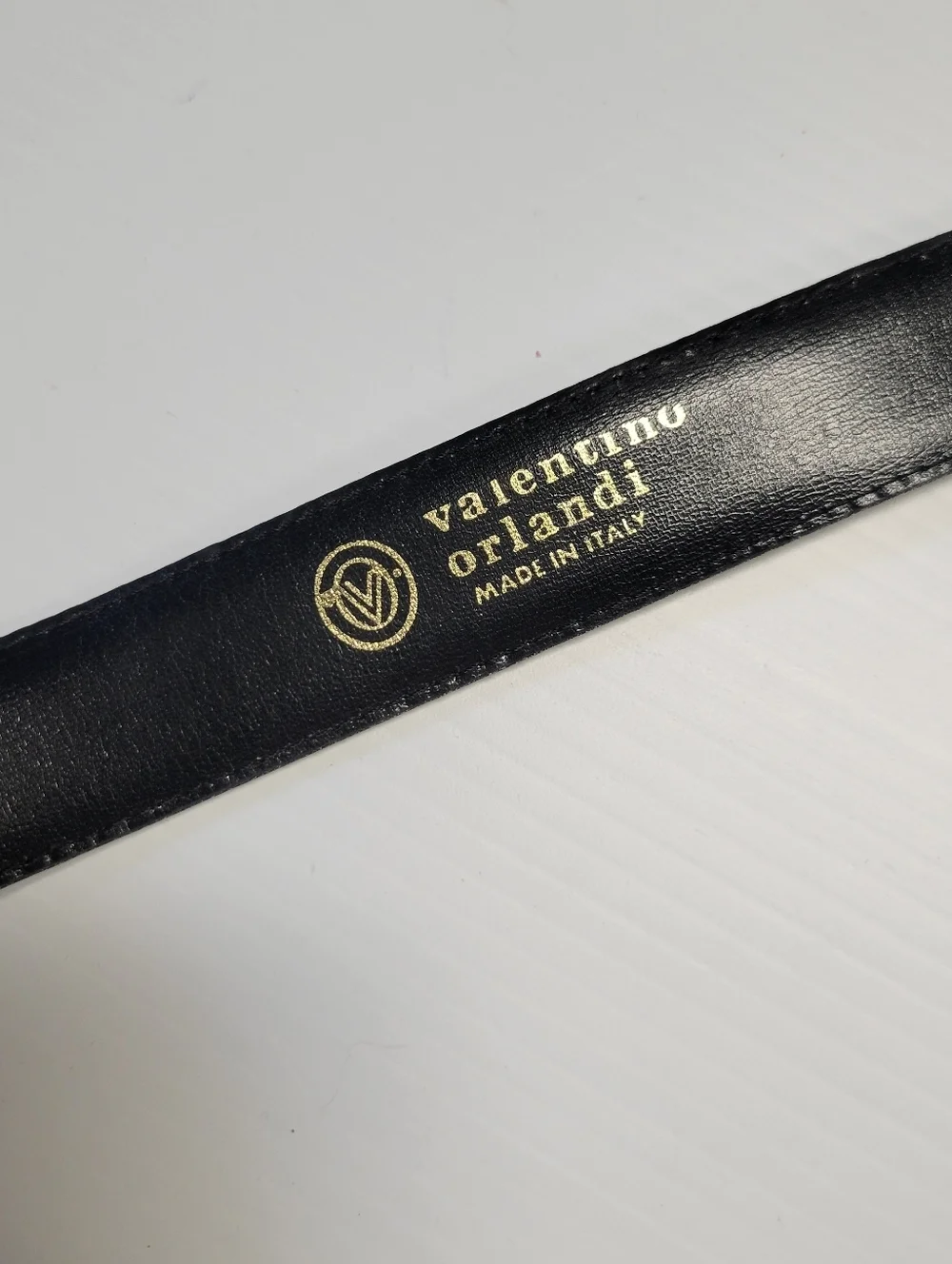 Valentino Orlandi Italy Leather Belt Size 125 Logo Crest Gold Silver Buckle